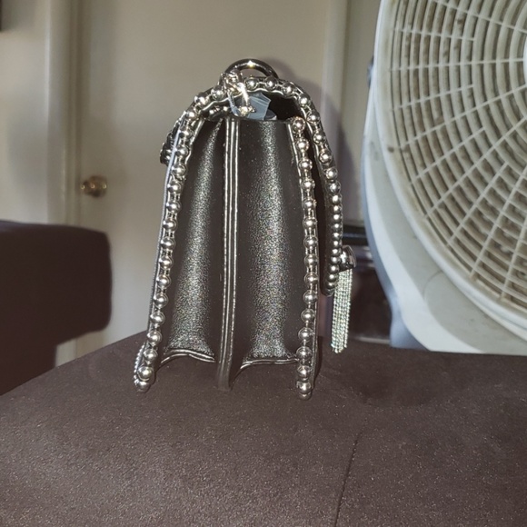 Small Black handbag studded Details - Picture 3 of 5